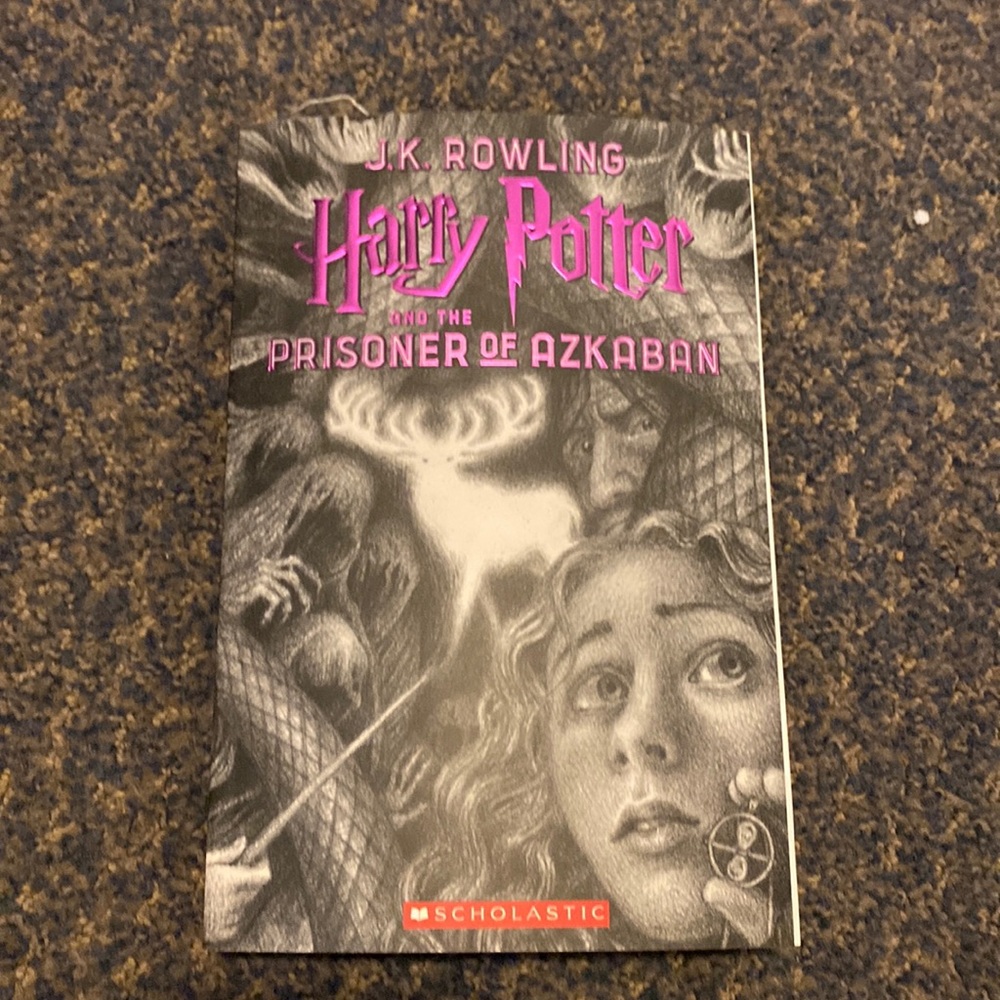 Harry Potter and the prisoner of Azkaban book paperback